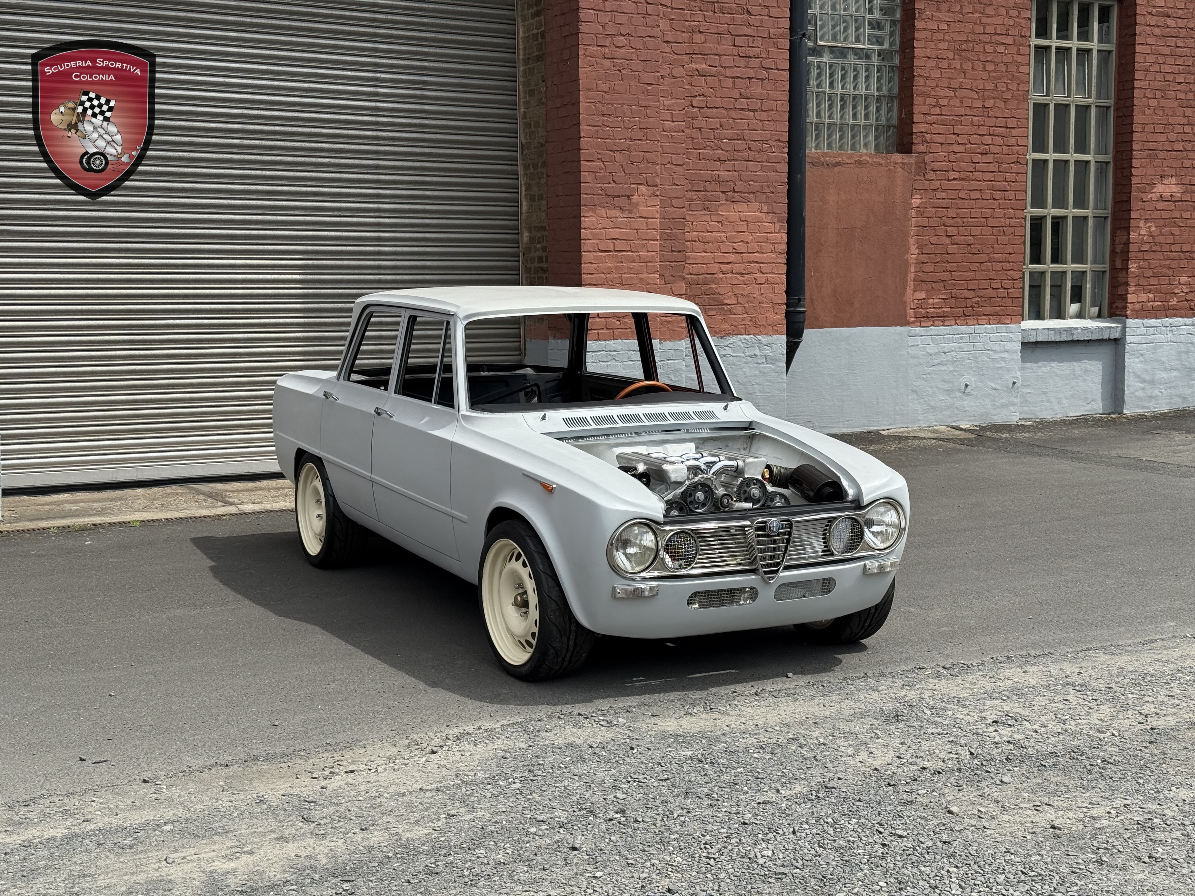 Alfa Romeo Giulia V6 Restomod - Scuderia Sportiva Colonia